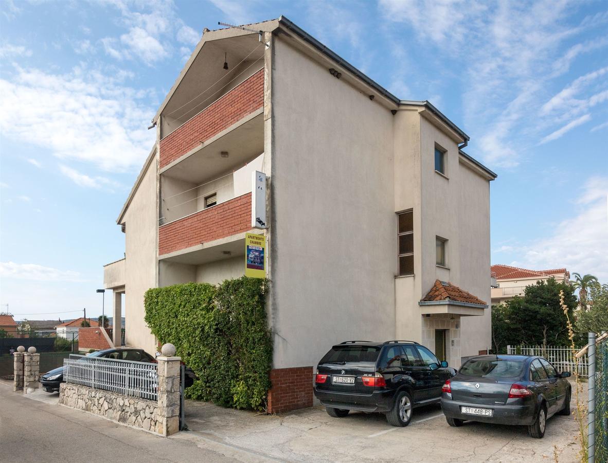 Apartments Ante Kastela Exterior photo